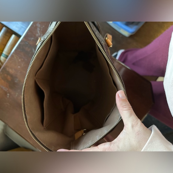 Louis Vuitton Totally MM tote - Picture 9 of 13